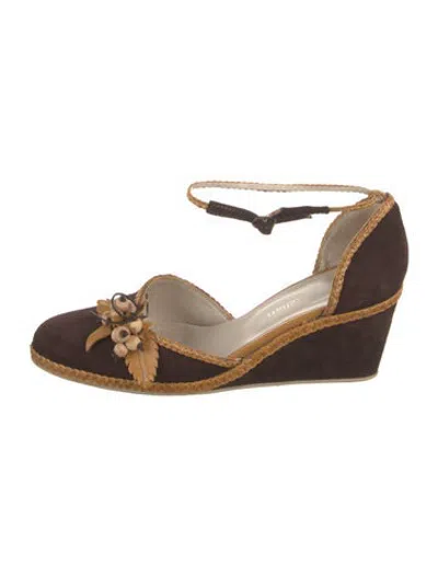 Pre-owned Stephane Kélian Suede Pumps In Brown