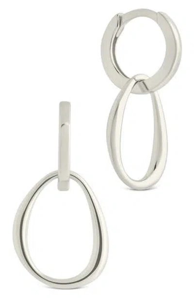 Sterling Forever Dorothy Simple Polished Interlock Drop Earrings In Metallic