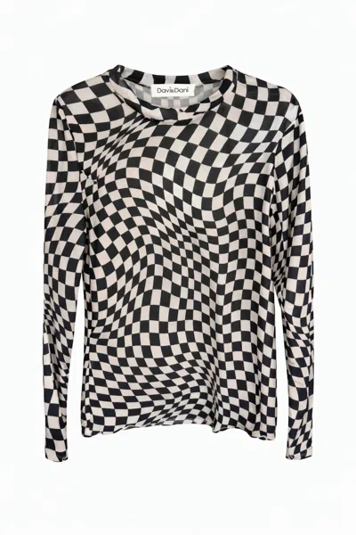Sterling Kreek Women's Checkered Mesh Top In Black & White