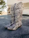 Sterling Kreek Women's Round 'em Up Boots In Pink/black/cowhide