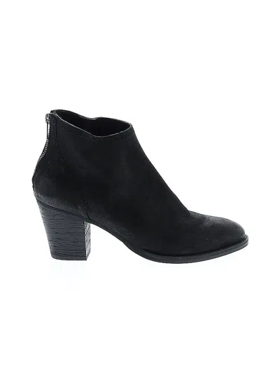 Pre-owned Steve Madden Ankle Boots In Black