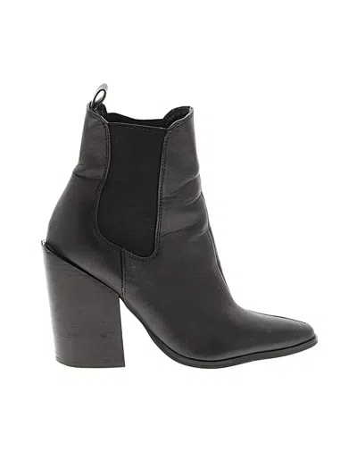 Pre-owned Steve Madden Ankle Boots In Black