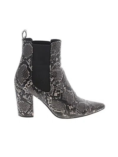 Pre-owned Steve Madden Ankle Boots In Black