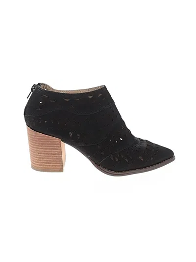 Pre-owned Steve Madden Ankle Boots In Black