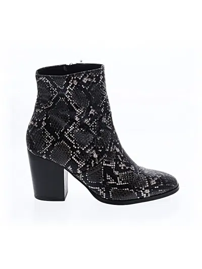 Pre-owned Steve Madden Ankle Boots In Black