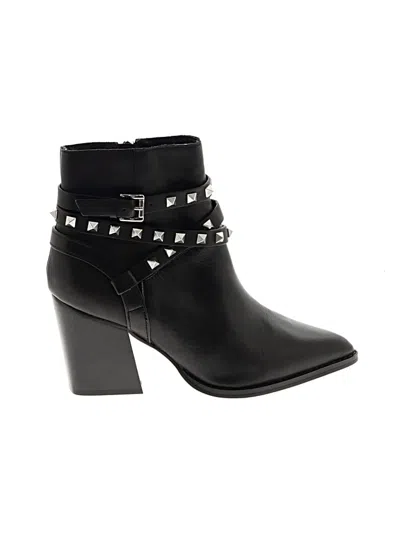 Pre-owned Steve Madden Ankle Boots In Black