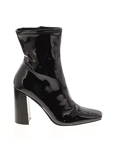 Pre-owned Steve Madden Ankle Boots In Black