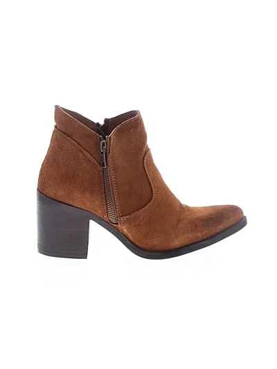 Pre-owned Steve Madden Ankle Boots In Brown
