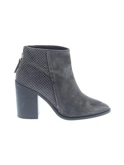 Pre-owned Steve Madden Ankle Boots In Gray