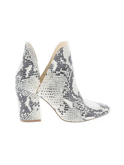 Pre-owned Steve Madden Ankle Boots In Ivory