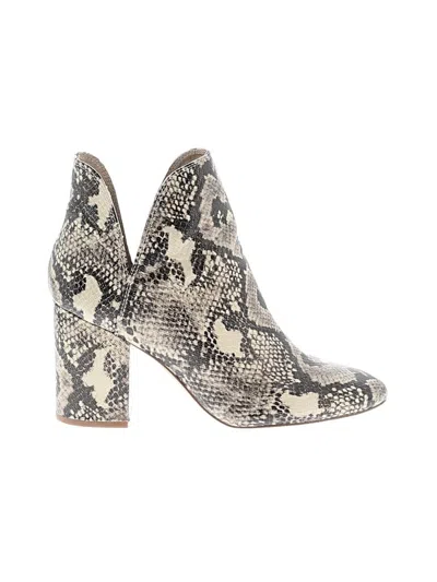 Pre-owned Steve Madden Ankle Boots In Ivory
