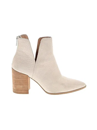 Pre-owned Steve Madden Ankle Boots In Ivory
