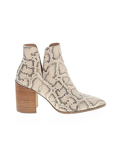 Pre-owned Steve Madden Ankle Boots In Ivory