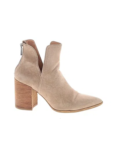 Pre-owned Steve Madden Ankle Boots In Tan