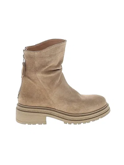 Pre-owned Steve Madden Ankle Boots In Tan