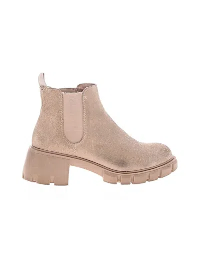 Pre-owned Steve Madden Ankle Boots In Tan