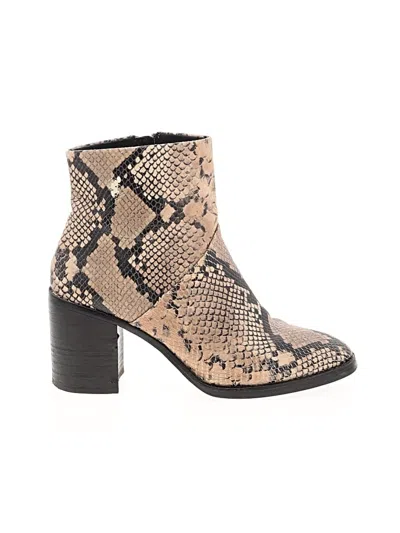 Pre-owned Steve Madden Ankle Boots In Tan