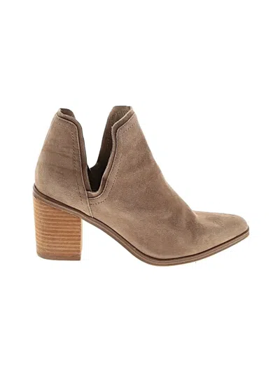 Pre-owned Steve Madden Ankle Boots In Tan