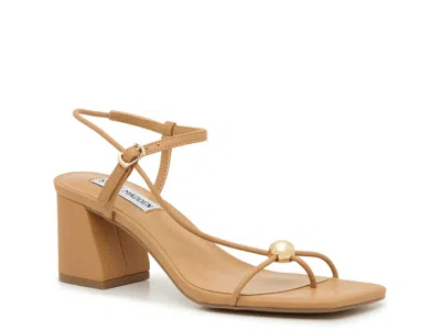 Steve Madden Ariaa Sandal In Brown