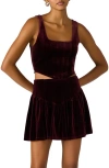 Steve Madden Aryanna Velvet Tank In Burgundy
