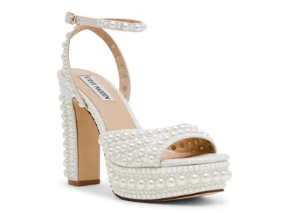 Steve Madden Assured Platform Sandal In White