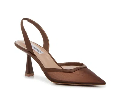 Steve Madden Beyah Pump In Brown