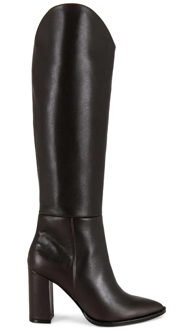 Steve Madden Bixby Boot In Chocolate