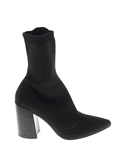 Pre-owned Steve Madden Boots In Black