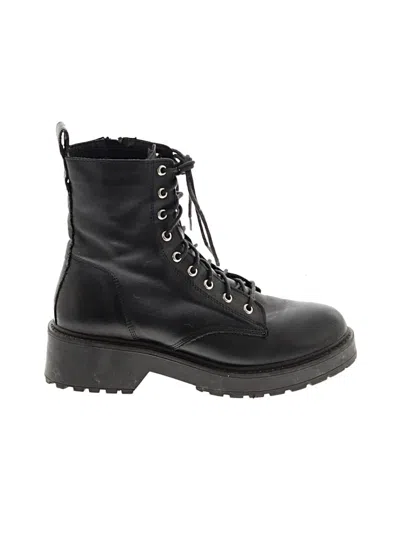 Pre-owned Steve Madden Boots In Black