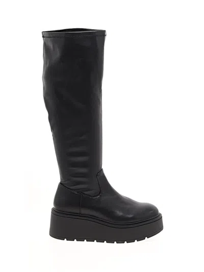 Pre-owned Steve Madden Boots In Black