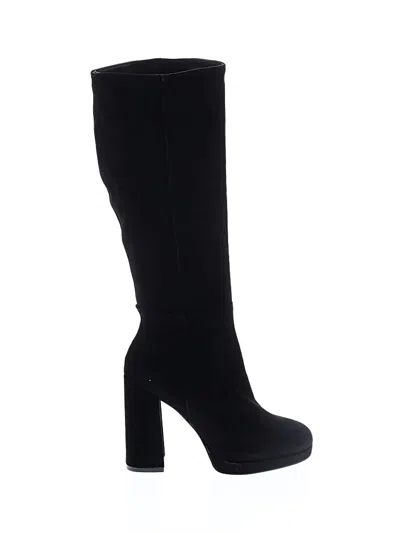 Pre-owned Steve Madden Boots In Black