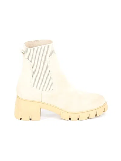 Pre-owned Steve Madden Boots In Brown