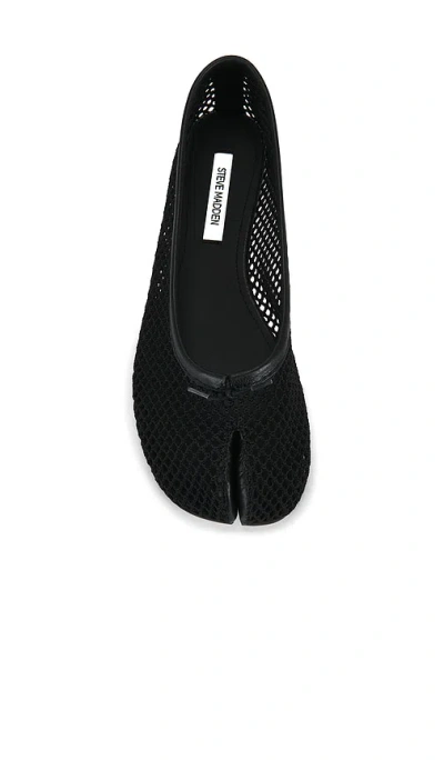 Steve Madden Calico Mesh Flat In Black
