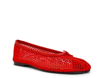 Steve Madden Calico Split Toe Flat In Red