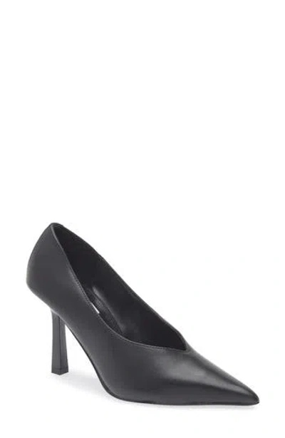 Steve Madden Cristen Pointed Toe Pump In Black Leather