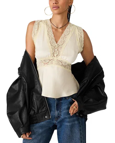 Steve Madden Elinor Sleeveless Lace Trim Top In Neutral