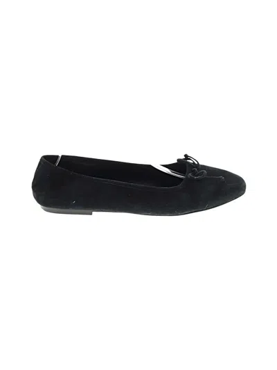 Pre-owned Steve Madden Flats In Black