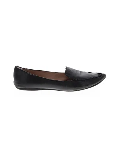 Pre-owned Steve Madden Flats In Black