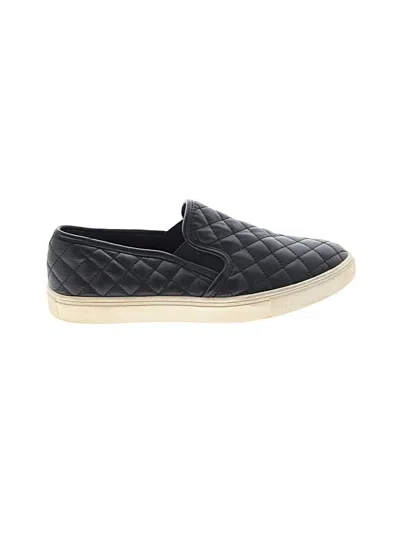 Pre-owned Steve Madden Flats In Black