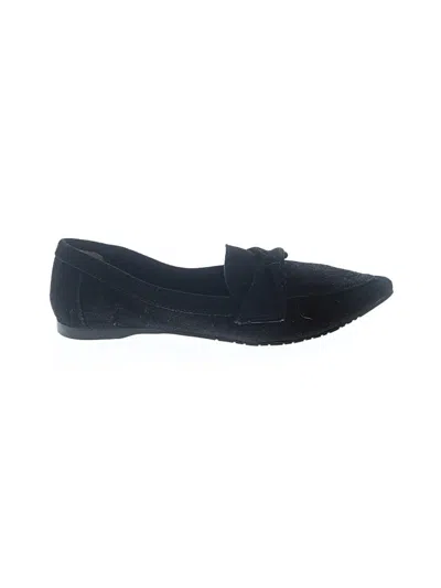 Pre-owned Steve Madden Flats In Black