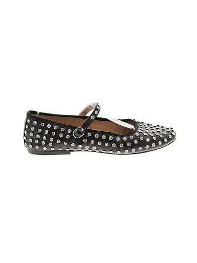 Pre-owned Steve Madden Flats In Black
