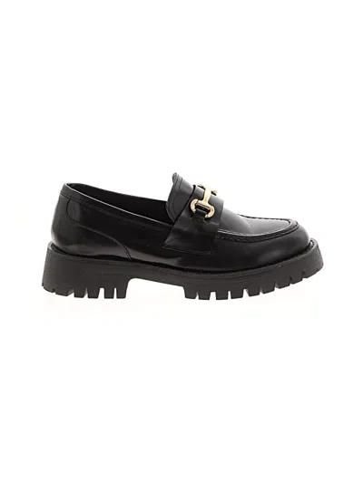 Pre-owned Steve Madden Flats In Black