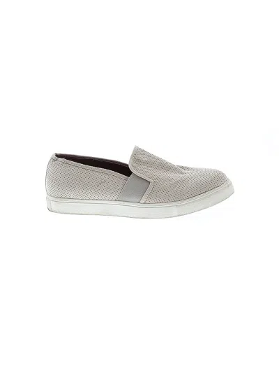 Pre-owned Steve Madden Flats In Tan