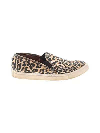 Pre-owned Steve Madden Flats In Tan