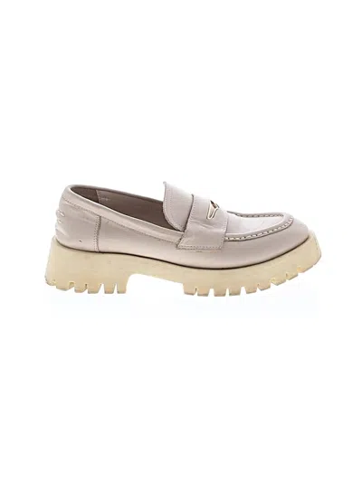 Pre-owned Steve Madden Flats In White