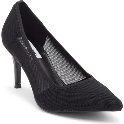 Steve Madden Griffen Pointed Toe Pump In Black