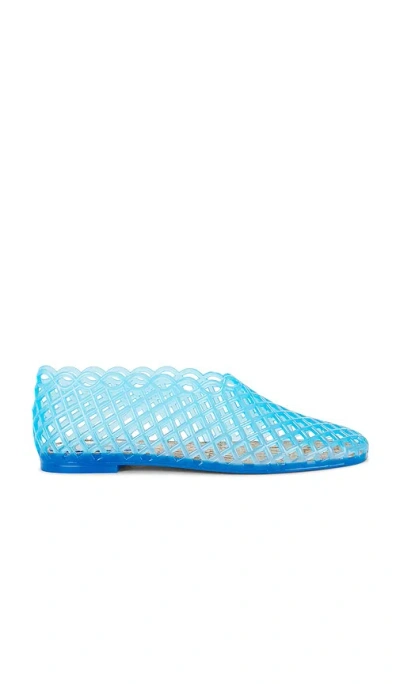 Steve Madden Grove Flat In Blue