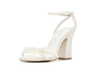 Steve Madden Hara In White