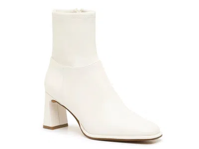 Steve Madden Harp Bootie In White