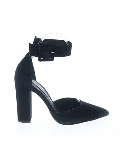 Pre-owned Steve Madden Heels In Black